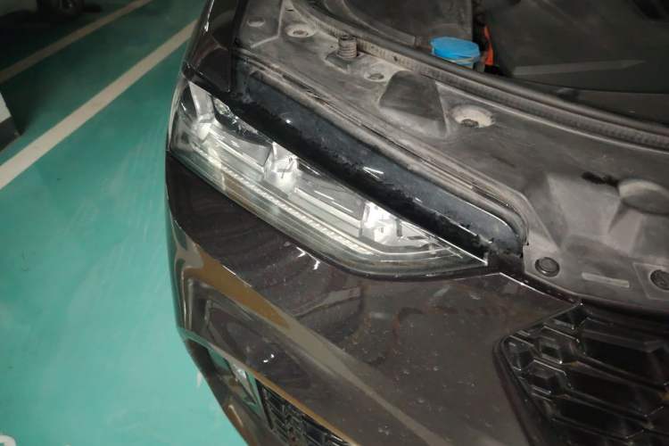 Used Wey VV7 2017 2.0T Flagship Model Right Front Headlight