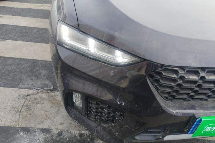 Used Wey VV7 2017 2.0T Flagship Model Right Front Headlight