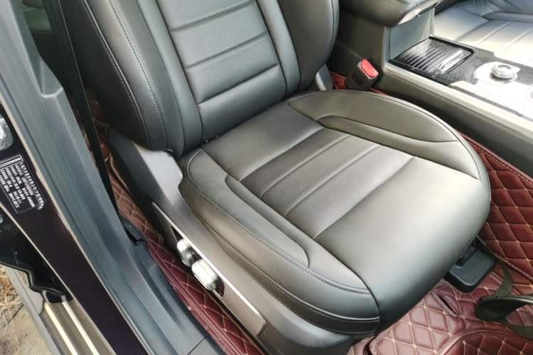 Used Wey VV7 2017 2.0T Luxury Model Right Front Seat