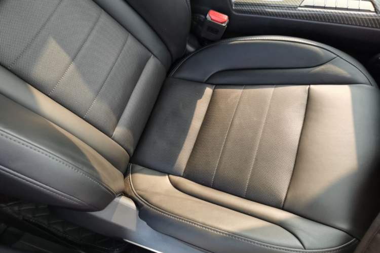 Used Wey VV7 2017 2.0T Flagship Model Right Front Seat