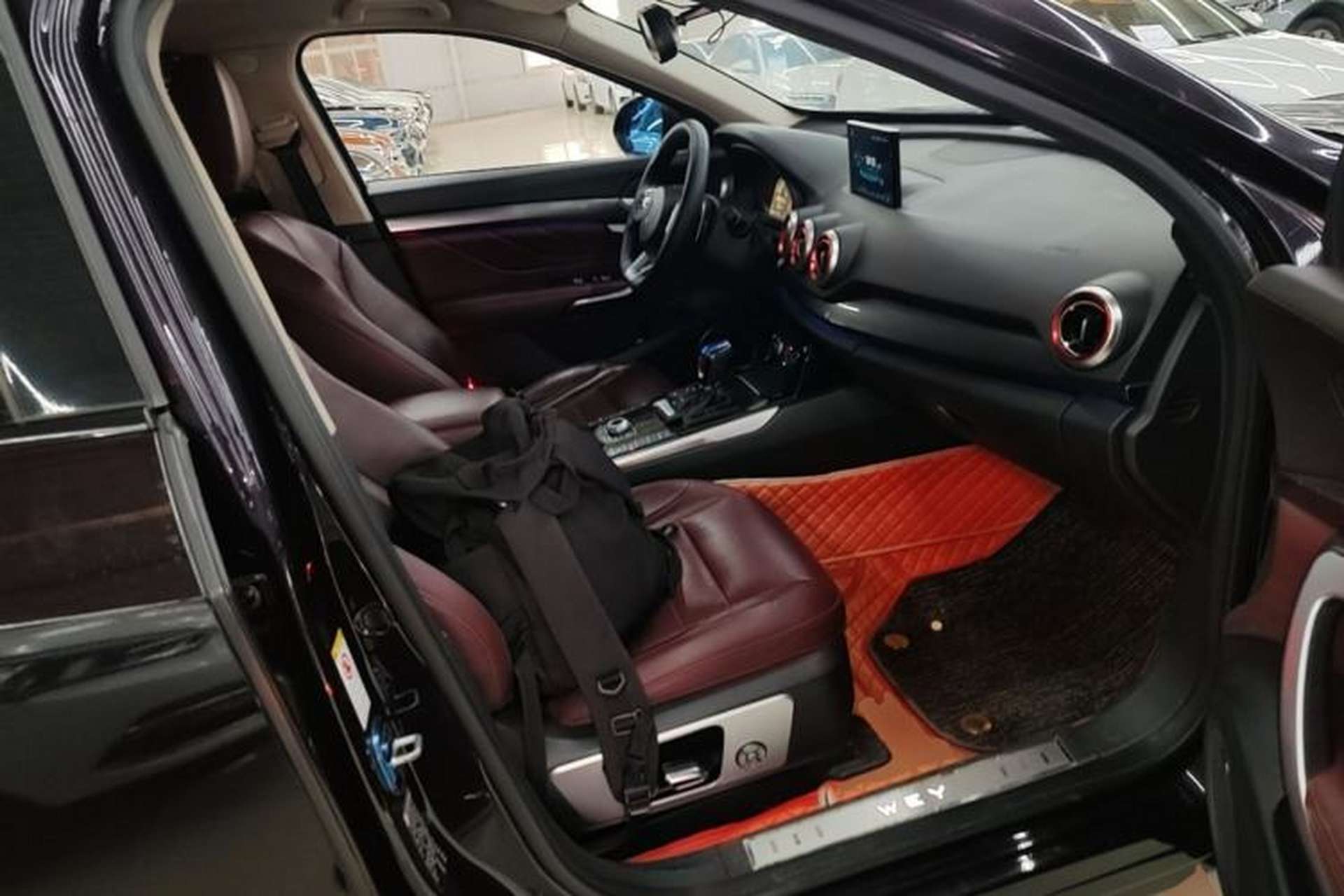 Used Wey VV7 2017 2.0T Flagship Model Right Front Seat