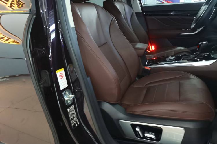 Used Wey VV7 2017 2.0T Flagship Model Right Front Seat
