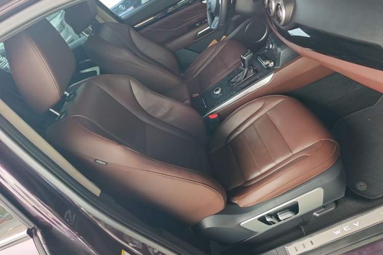 Used Wey VV7 2017 2.0T Flagship Model Right Front Seat