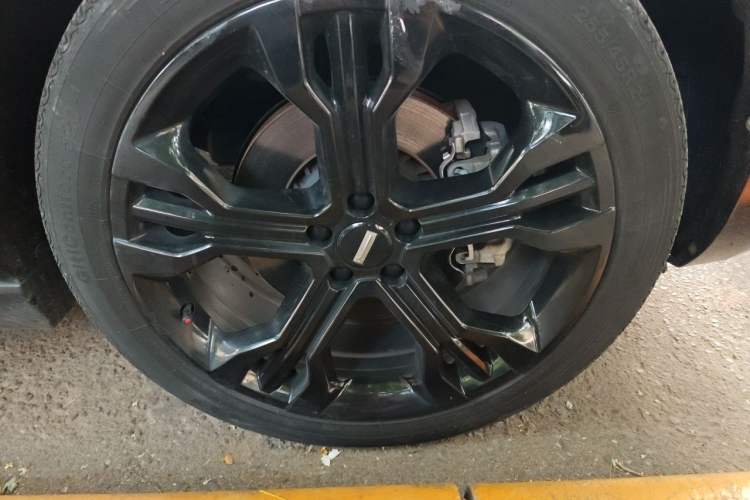 Used Wey VV7 2017 2.0T Flagship Model Right Front Wheel Hub