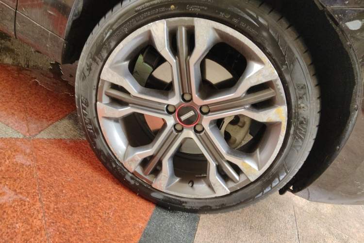 Used Wey VV7 2017 2.0T Ultra-Luxury Version Right Front Wheel Hub