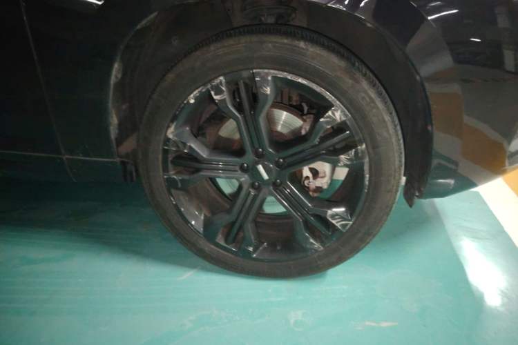 Used Wey VV7 2017 2.0T Flagship Model Right Front Wheel Hub