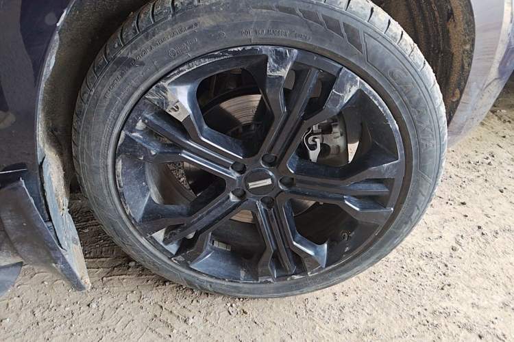 Used Wey VV7 2017 2.0T Flagship Model Right Front Wheel Hub