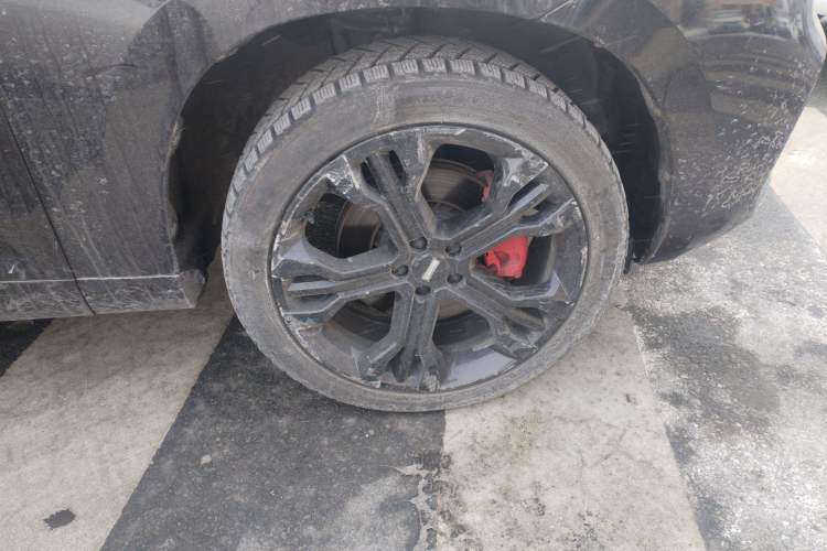 Used Wey VV7 2017 2.0T Flagship Model Right Front Wheel Hub