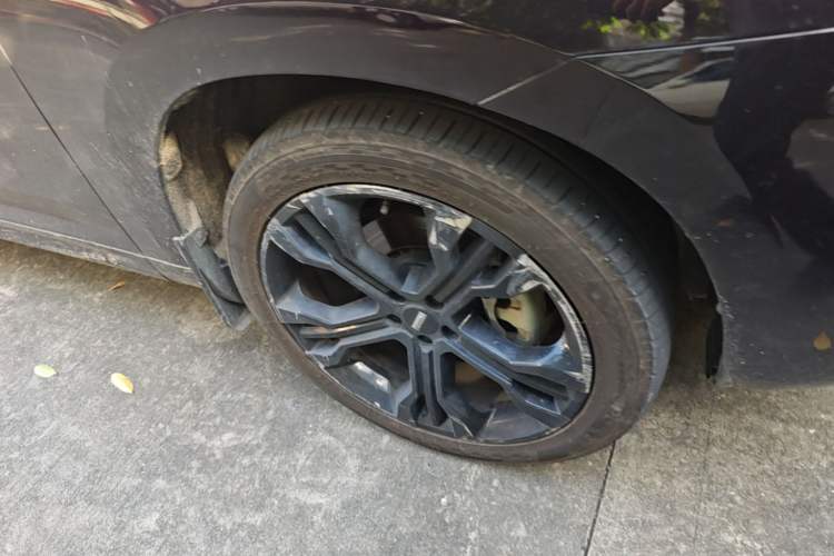 Used Wey VV7 2017 2.0T Flagship Model Right Front Wheel Hub