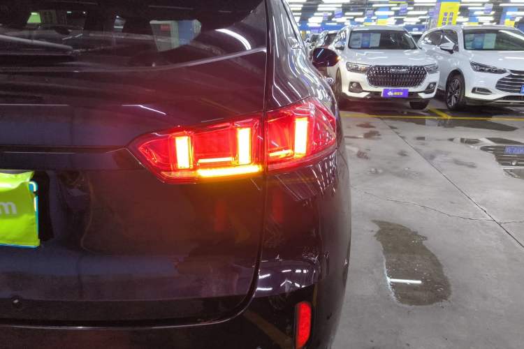 Used Wey VV7 2017 2.0T Flagship Model Right Rear Taillight