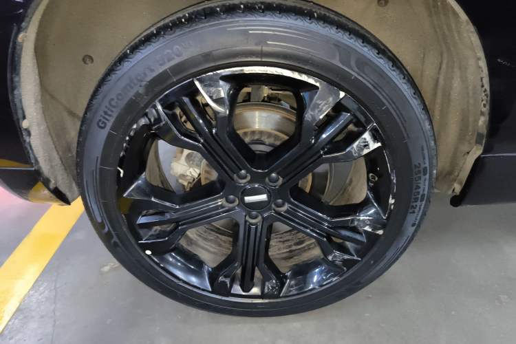 Used Wey VV7 2017 2.0T Flagship Model Right Rear Wheel Hub