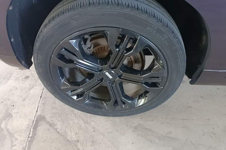 Used Wey VV7 2017 2.0T Flagship Model Right Rear Wheel Hub