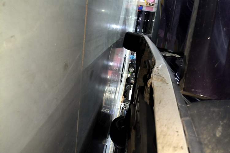 Used Wey VV7 2017 2.0T Flagship Model Right Side Sill