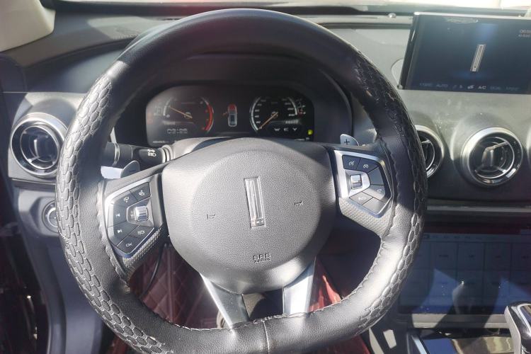 Used Wey VV7 2017 2.0T Luxury Model Steering Wheel