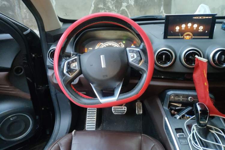 Used Wey VV7 2017 2.0T Flagship Model Steering Wheel