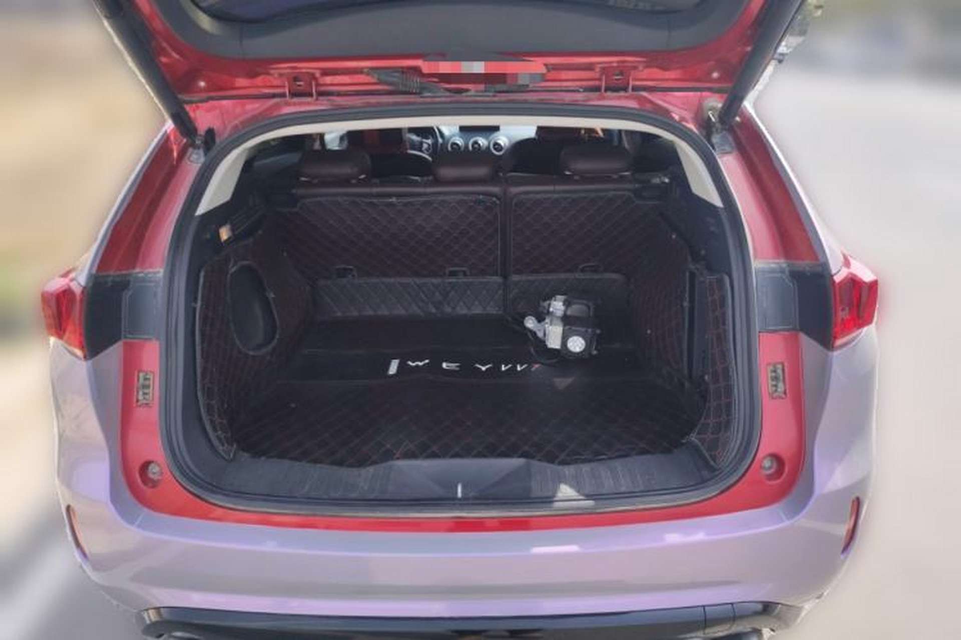 Used Wey VV7 2017 2.0T Flagship Model Trunk