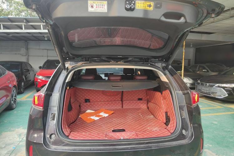 Used Wey VV7 2017 2.0T Flagship Model Trunk
