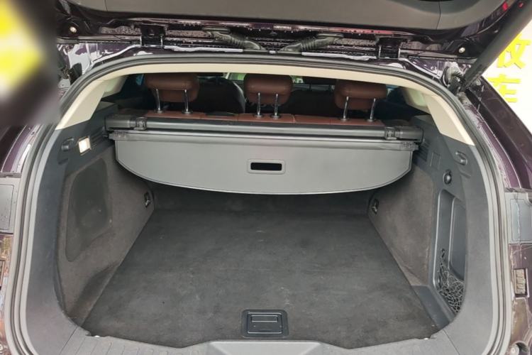 Used Wey VV7 2017 2.0T Flagship Model Trunk