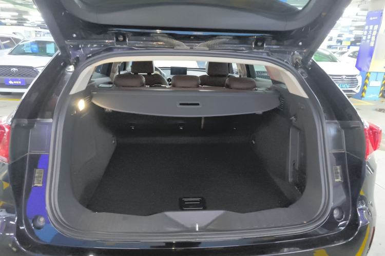 Used Wey VV7 2017 2.0T Flagship Model Trunk