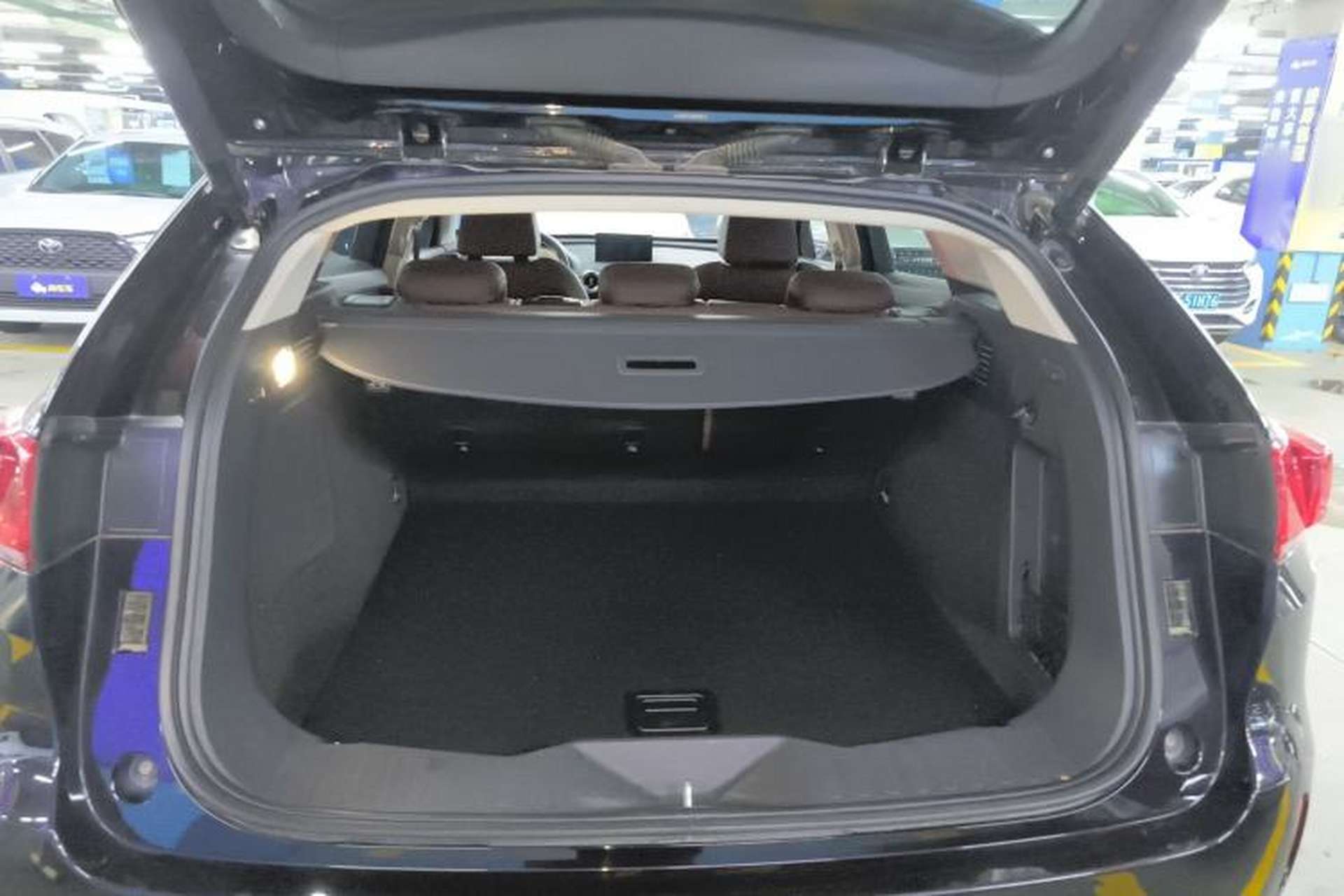 Used Wey VV7 2017 2.0T Flagship Model Trunk