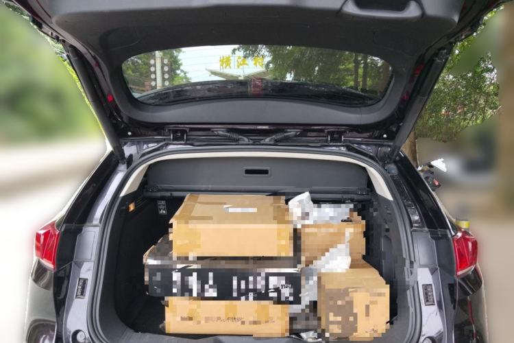 Used Wey VV7 2017 2.0T Flagship Model Trunk