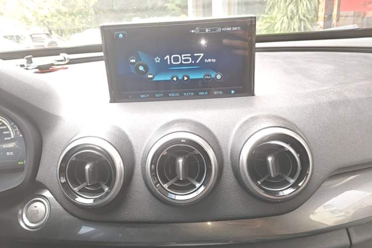 Used Wey VV7 2017 2.0T Flagship Model Audio And AC Panel