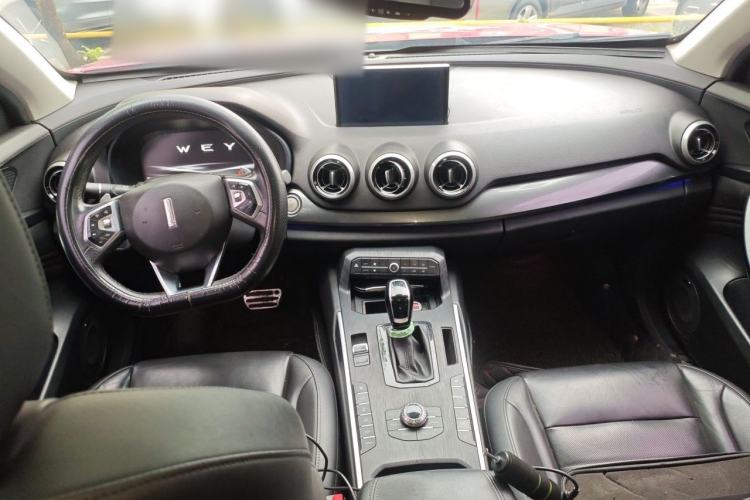 Used Wey VV7 2017 VV7c 2.0T Flagship Model Center Console