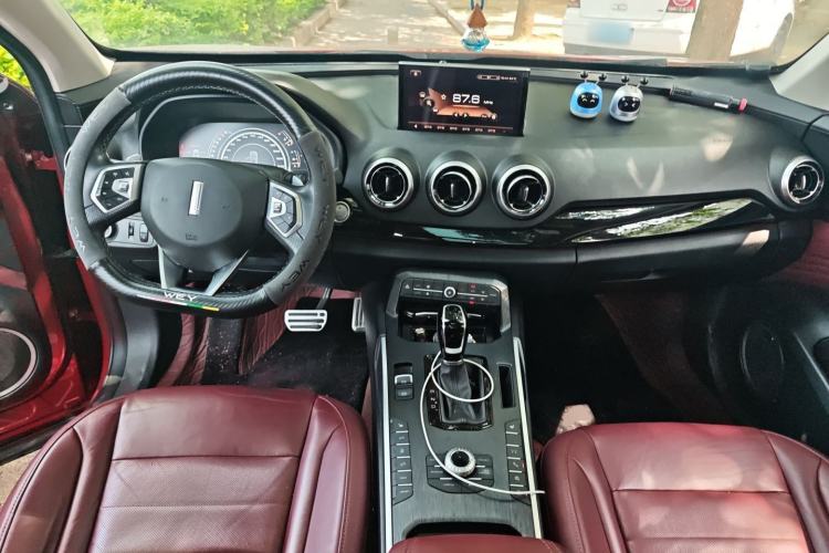 Used Wey VV7 2017 2.0T Flagship Model Center Console