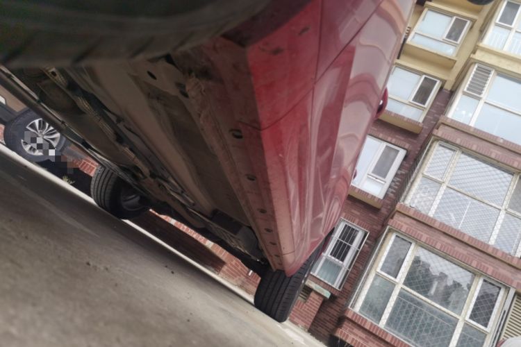 Used Wey VV7 2017 2.0T Flagship Model Chassis Front Left