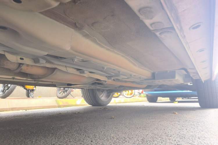 Used Wey VV7 2017 2.0T Flagship Model Chassis Front Left