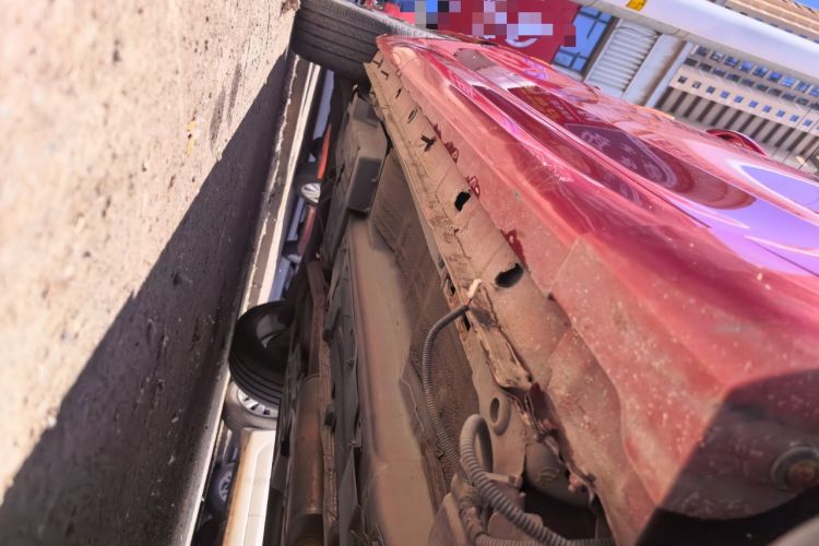 Used Wey VV7 2017 2.0T Flagship Model Chassis Front Right