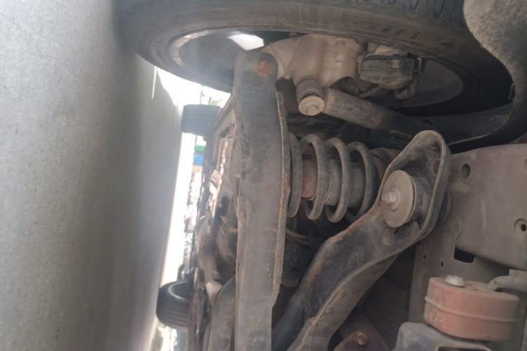 Used Wey VV7 2017 2.0T Flagship Model Chassis Rear Left