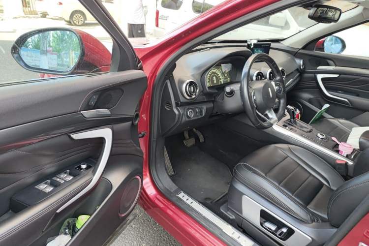 Used Wey VV7 2017 2.0T Luxury Model Driver Seat