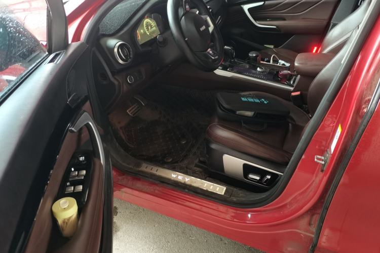 Used Wey VV7 2017 2.0T Ultra-Luxury Version Driver Seat