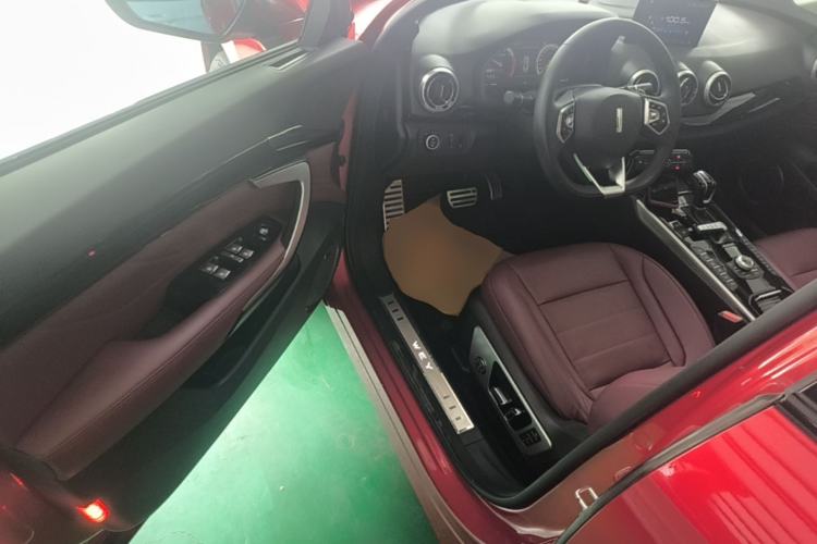Used Wey VV7 2017 2.0T Flagship Model Driver Seat