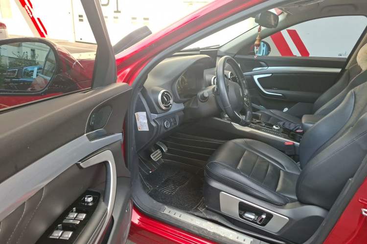 Used Wey VV7 2017 2.0T Ultra-Luxury Version Driver Seat