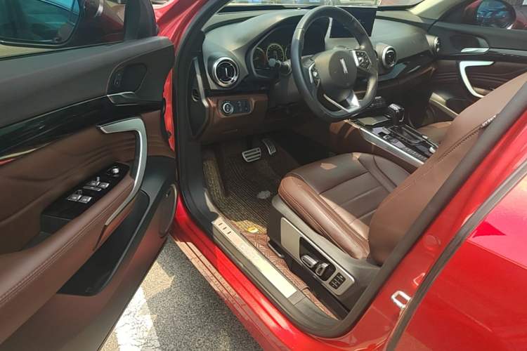 Used Wey VV7 2017 2.0T Flagship Model Driver Seat