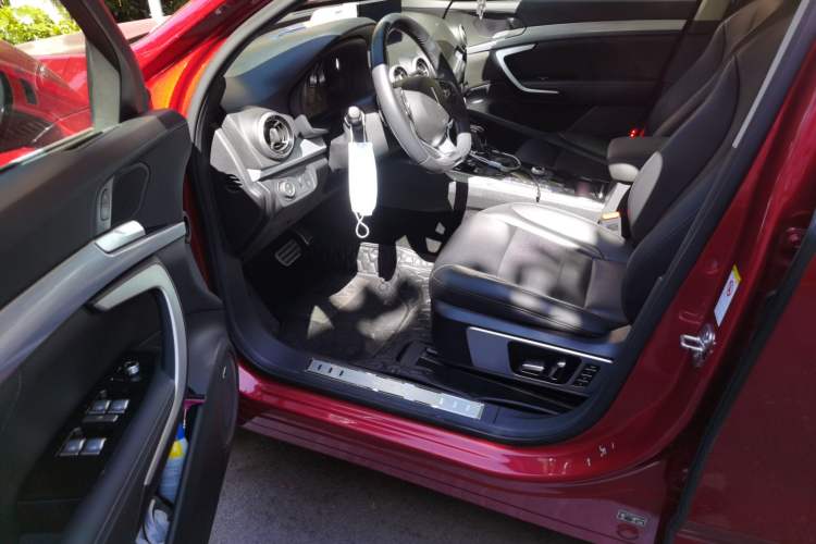 Used Wey VV7 2017 VV7c 2.0T Flagship Model Driver Seat