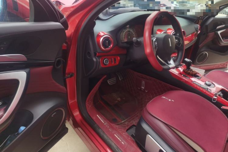Used Wey VV7 2017 2.0T Flagship Model Driver Seat
