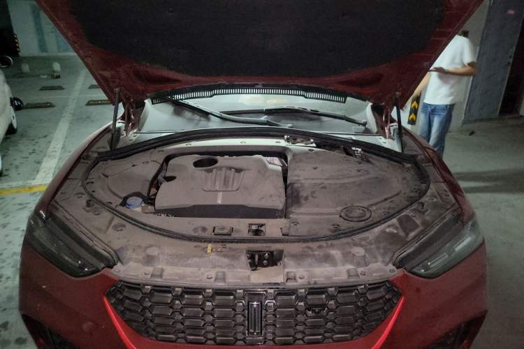Used Wey VV7 2017 2.0T Flagship Model Engine Bay