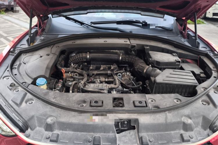Used Wey VV7 2017 2.0T Luxury Model Engine Bay