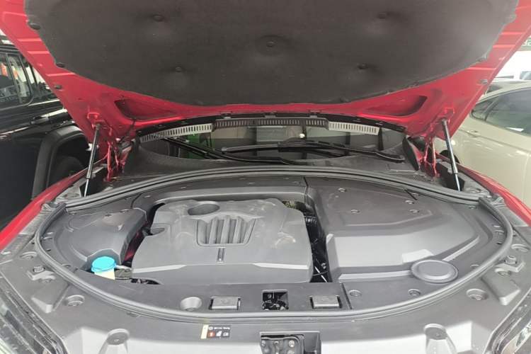 Used Wey VV7 2017 2.0T Flagship Model Engine Bay
