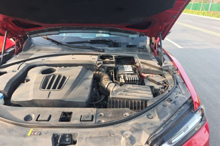 Used Wey VV7 2017 2.0T Ultra-Luxury Version Engine Bay Left
