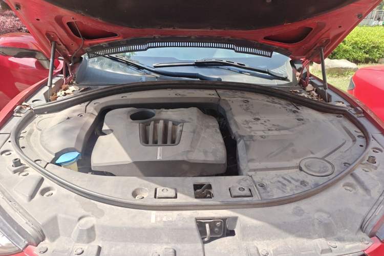 Used Wey VV7 2017 2.0T Flagship Model Engine Bay