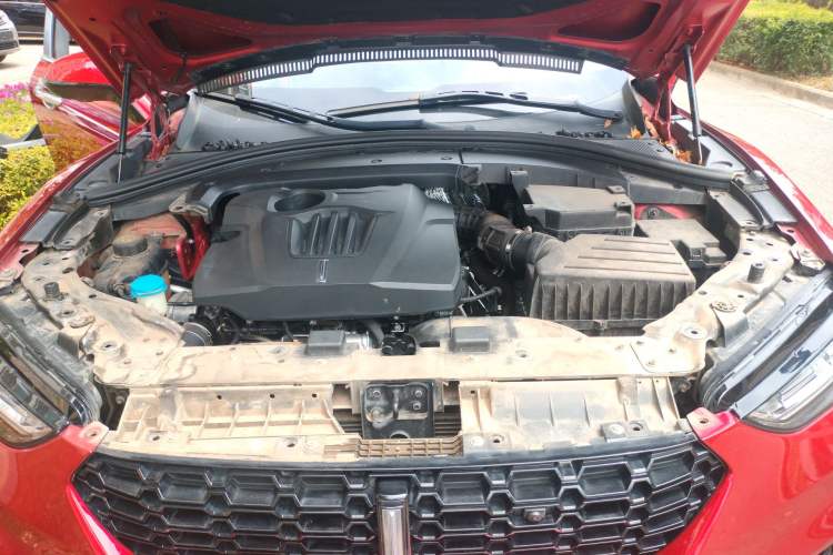 Used Wey VV7 2017 2.0T Flagship Model Engine Bay