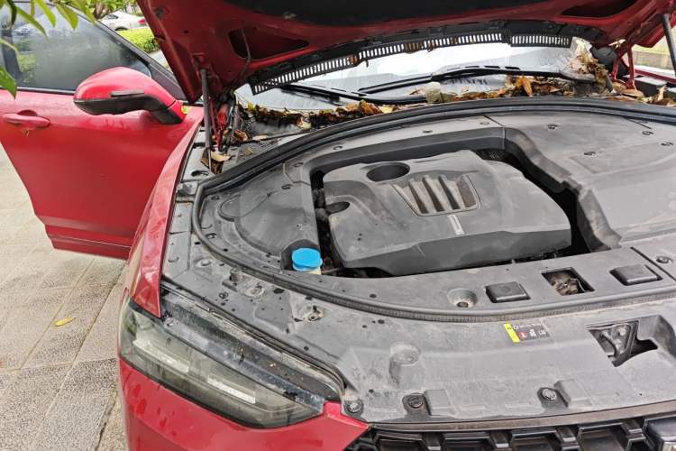 Used Wey VV7 2017 2.0T Flagship Model Engine Bay Right