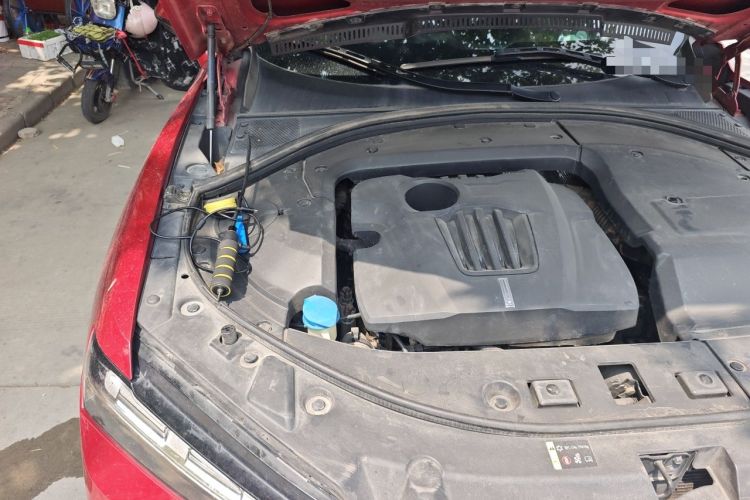 Used Wey VV7 2017 2.0T Flagship Model Engine Bay Right