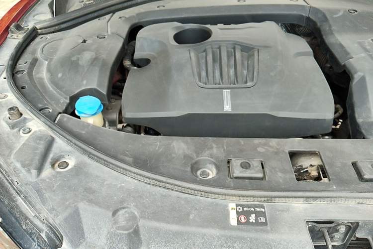 Used Wey VV7 2017 2.0T Flagship Model Engine Bay Right
