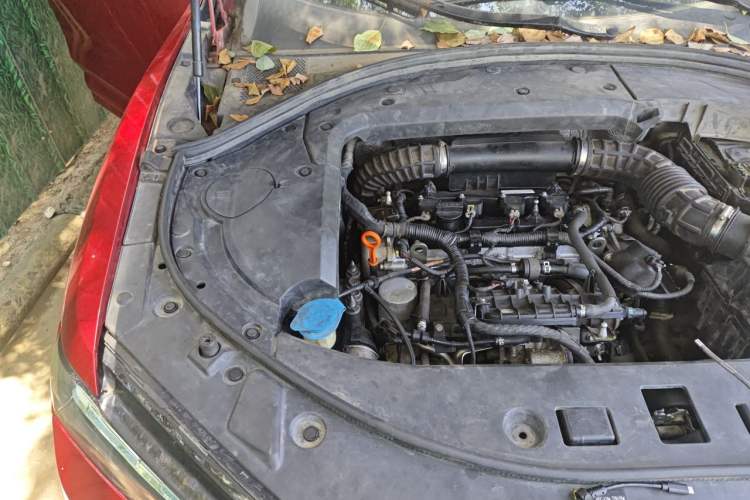 Used Wey VV7 2017 2.0T Flagship Model Engine Bay Right