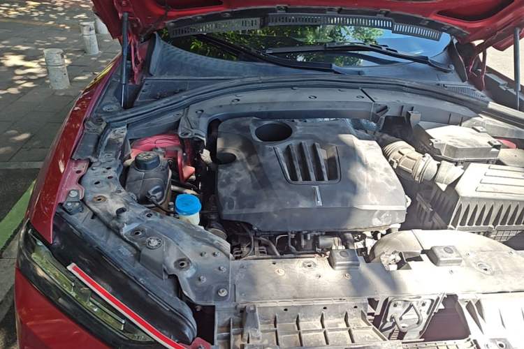 Used Wey VV7 2017 2.0T Flagship Model Engine Bay Right
